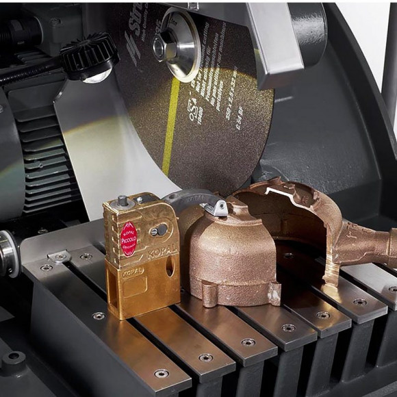 Отрезной станок Labotom-15 Отрезной станок Labotom-15