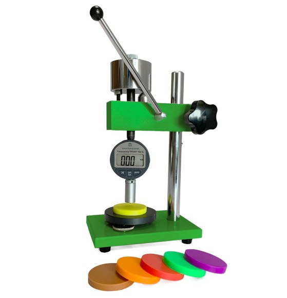 Твердомер резины по Шору NOVOTEST ТШ-Ц (цифровой) Твердомер резины по Шору NOVOTEST ТШ-Ц (цифровой)