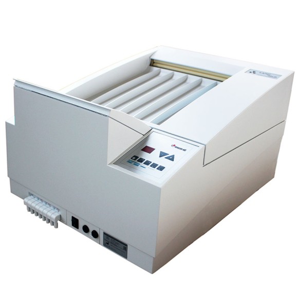 КАРАТ НЕВА 35 автоматическая проявочная машина для мобильного применения КАРАТ НЕВА 35 автоматическая проявочная машина для мобильного применения