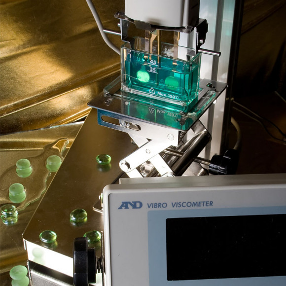 Вибрационный вискозиметр AND SV-10 Вибрационный вискозиметр AND SV-10